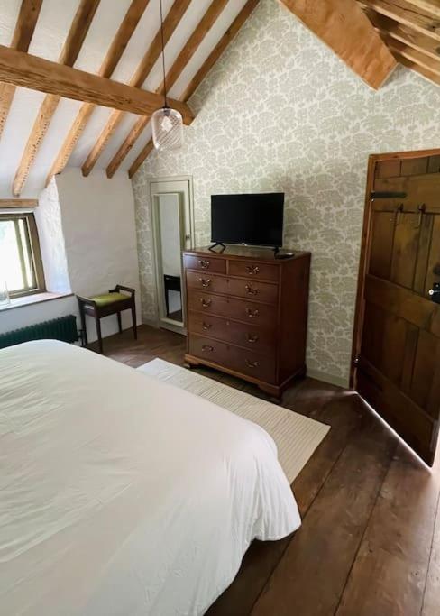 Former Corn Mill Cottage On The North Wales Coast Talacre Luaran gambar